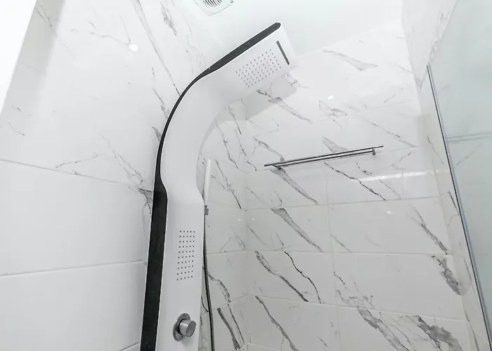 Typical Mouraria By Hosty דירה *